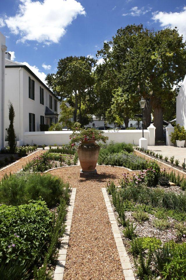 THE ALPHEN BOUTIQUE HOTEL