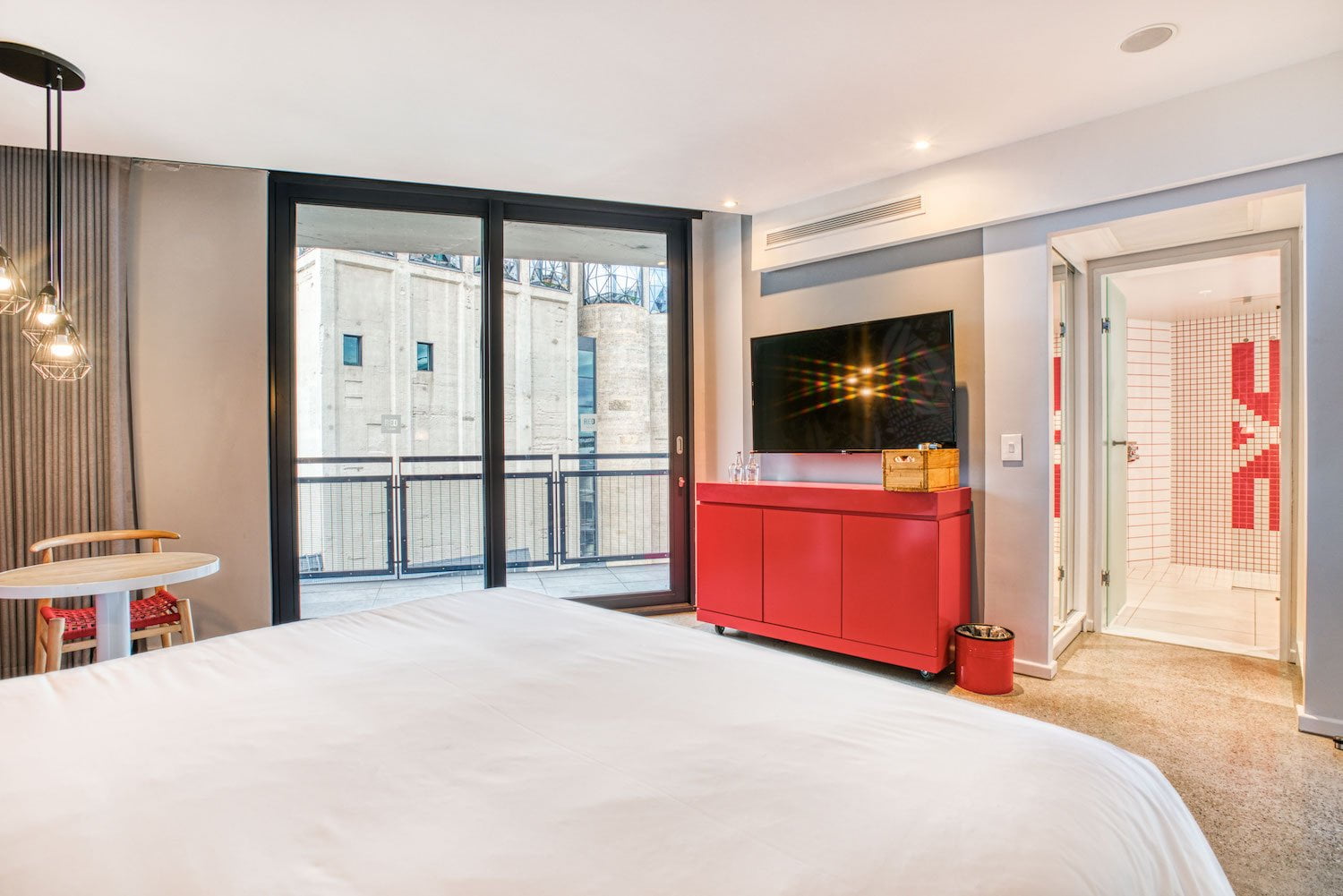 RADISSON RED
