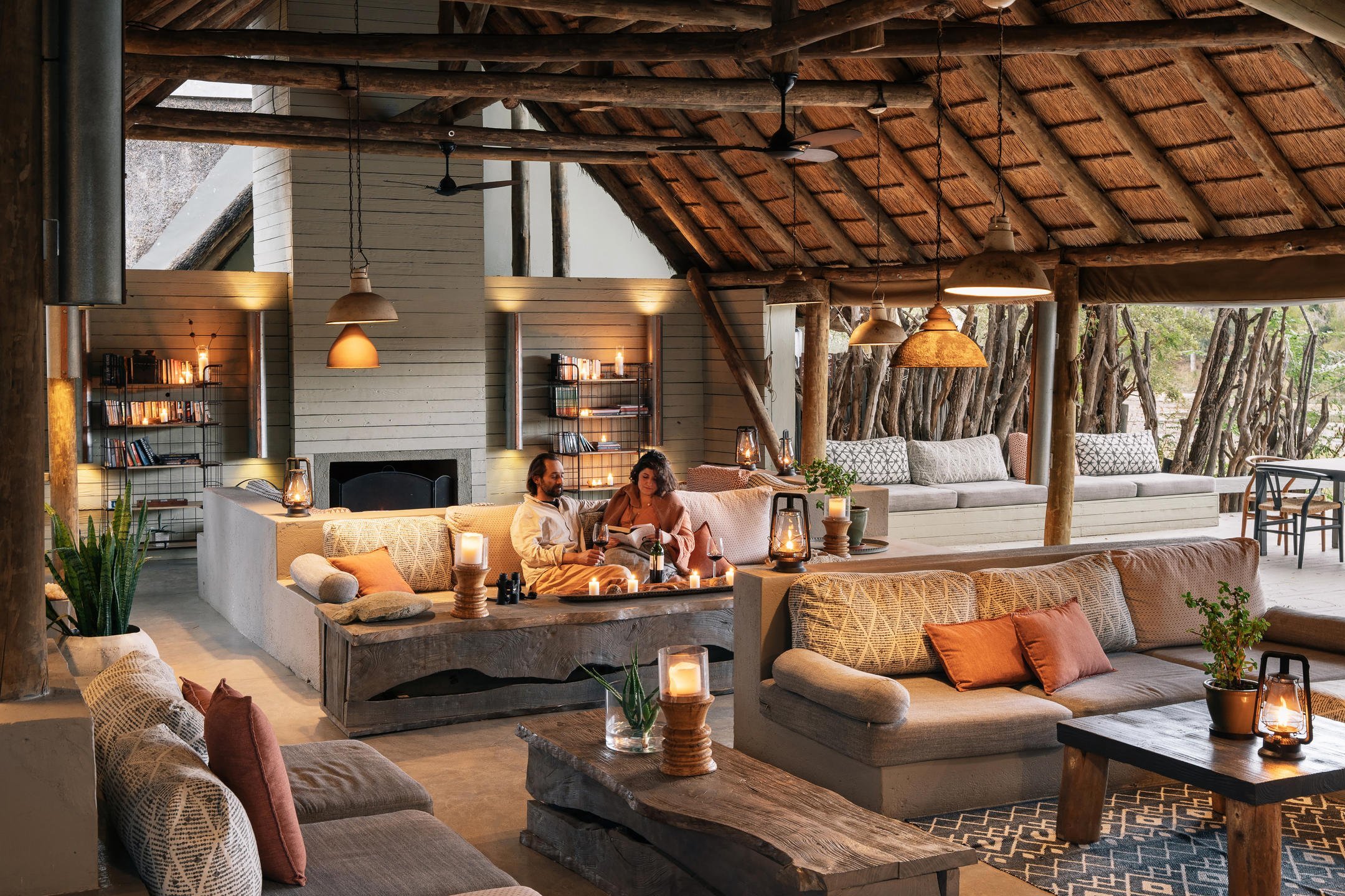 SIMBAVATI RIVER LODGE
