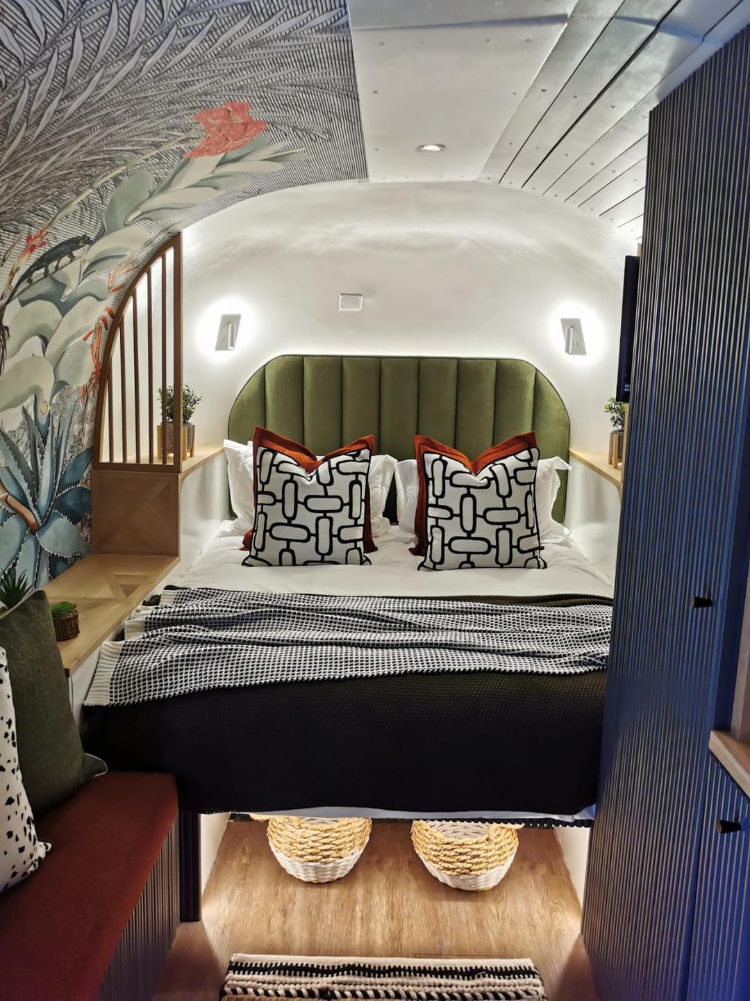 THE GRAND DADDY BOUTIQUE HOTEL