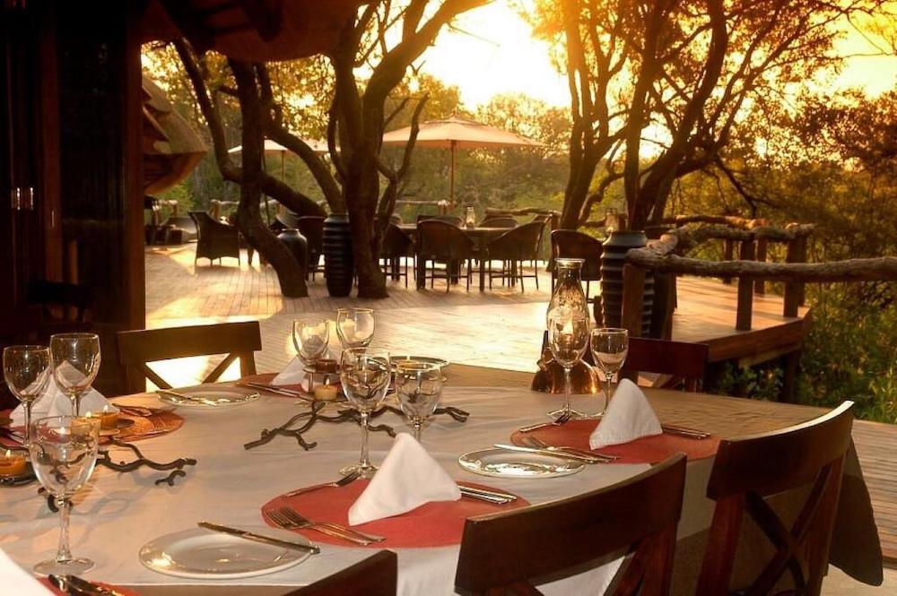 MOTSWIRI PRIVATE SAFARI LODGE
