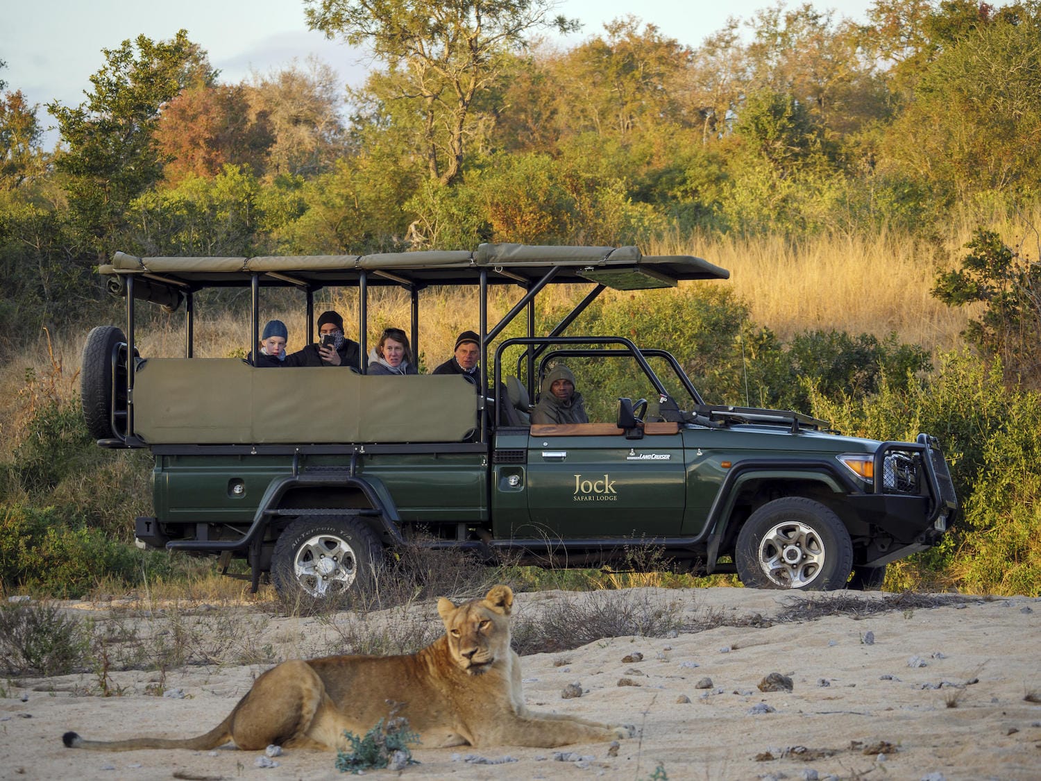 HOW TO COMBINE DIFFERENT COUNTRIES ON SAFARI