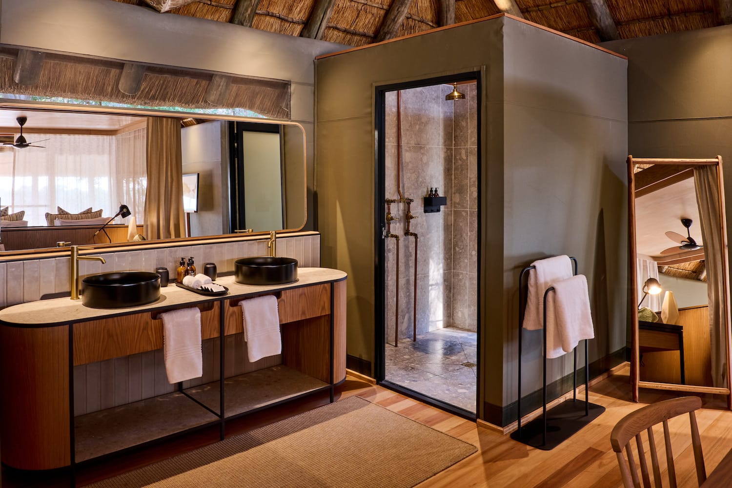 SAVUTE SAFARI LODGE
