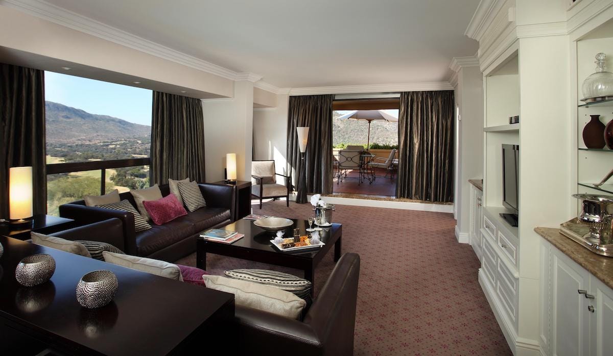 CASCADES HOTEL
