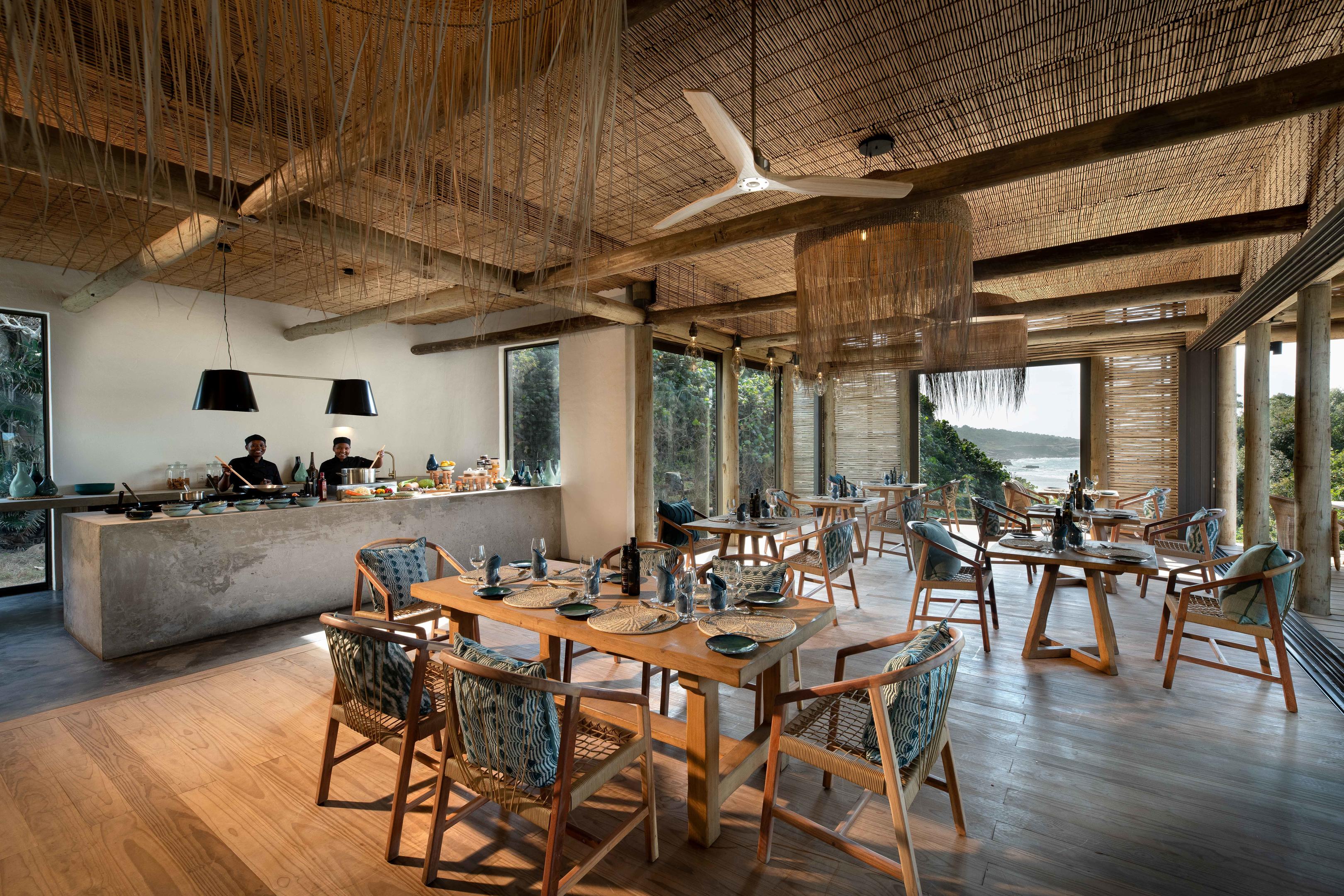 GWEGWE BEACH LODGE