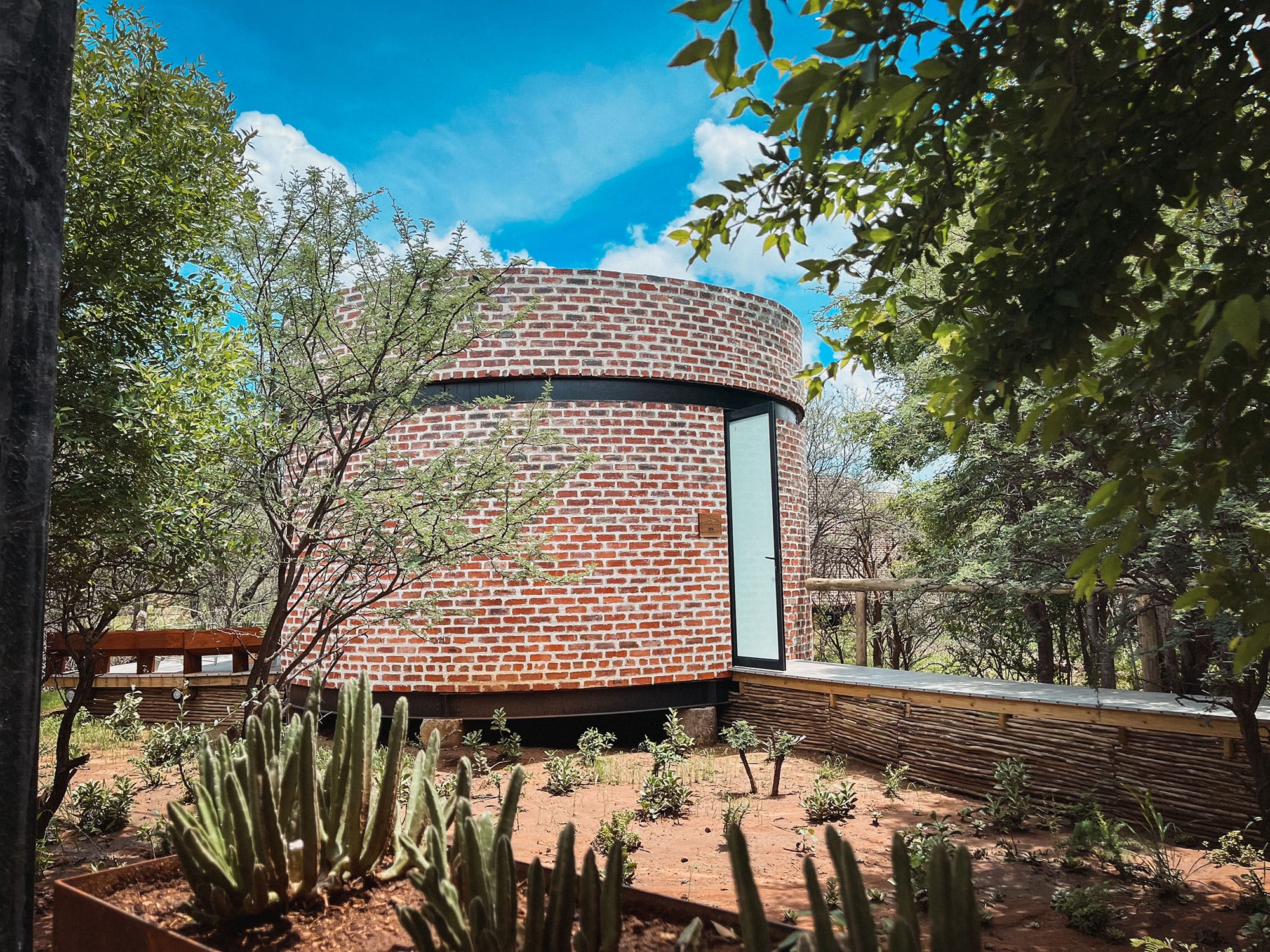 DZOMBO LODGE
